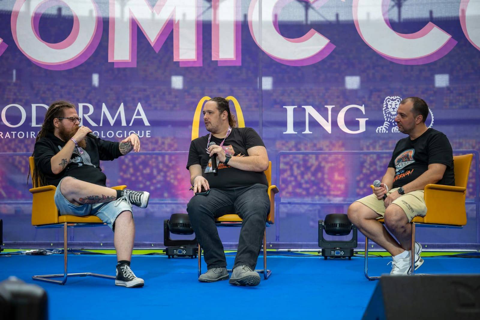 Pe Scenă - Împărtășind pasiunea noastră pentru TTRPG-uri