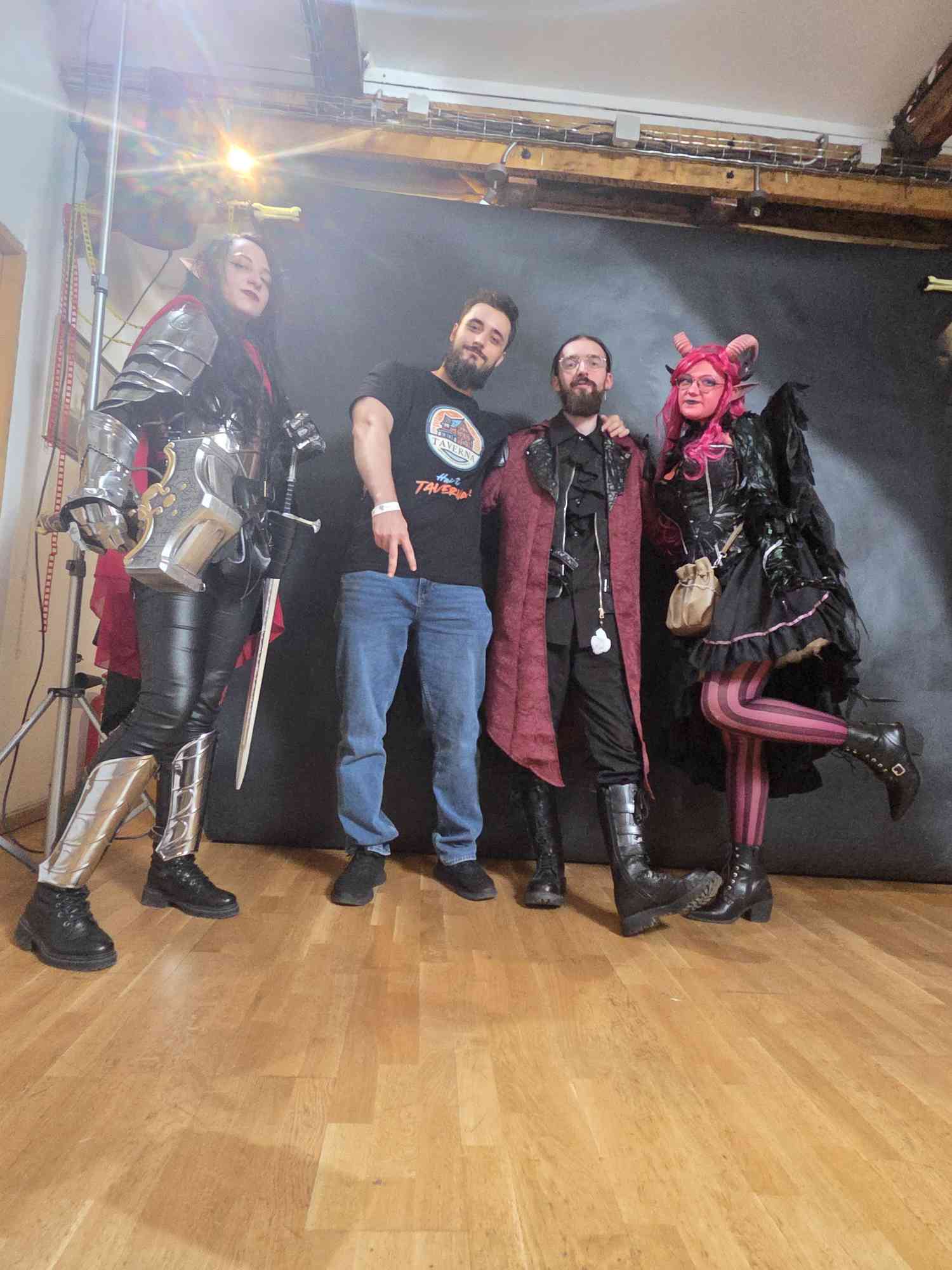 Cosplayers din Taverna castiga concursul Bravo ai Dragon! AGAIN