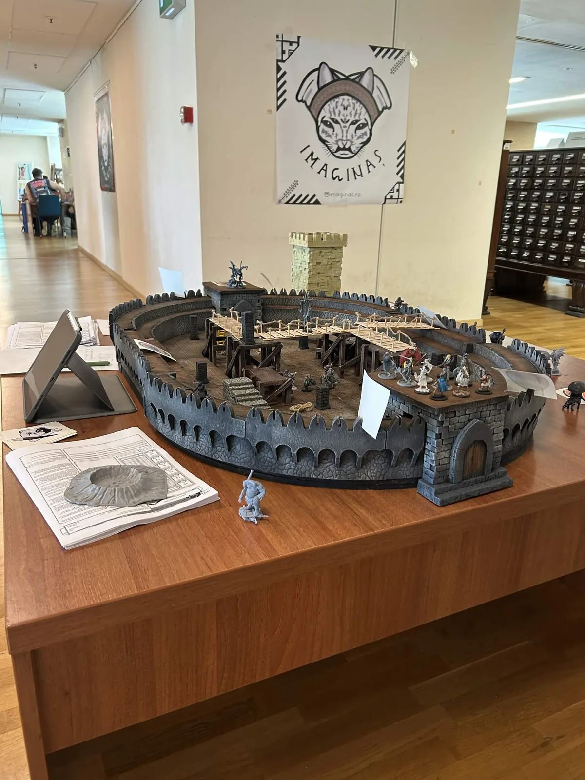 Arena Endless Waves construită de Taverna Aventurilor